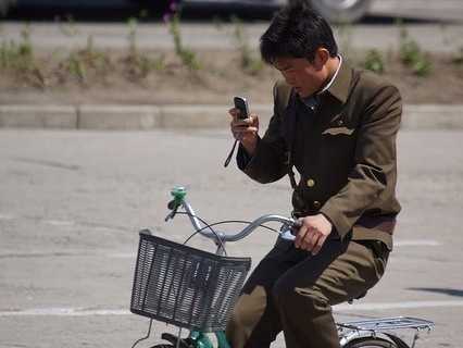 朝鲜手机业空前繁荣 14个月用户激增至200万
