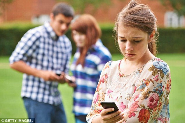 38EBB78500000578-3813662-The_number_of_16_24_year_old_women_suffering_with_symptoms_of_de-a-38_1475156866707