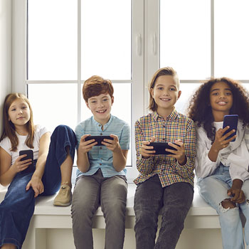 Need-a-crash-course-in-Internet-Safety-for-your-cyberkids-Look-no-further..-1.jpg