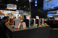 1464876636-4727-ev-ces2016-0258-906x509@2x.jpg