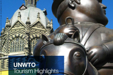2015全球旅游报告_000001.png