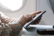 Air-Travel_Mandel-Vision-Health-Tip.jpg