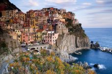 eyes-go-travel-europe-picture-italy-cinque-terre-veduta-di-manarola-la-spezia-la-spezia-cinque-terre-manarola-44490.jpg
