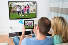 internet-connected-tv_276568757-thumb-380xauto-3695.jpg