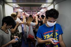 thailand-smartphones-cell-phones-2013-billboard-650.jpg